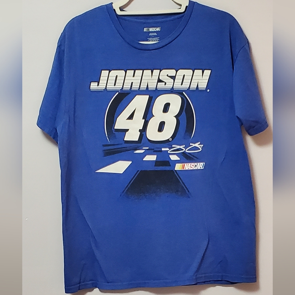 Johnson#48 NASCAR tee shirt. Adult L